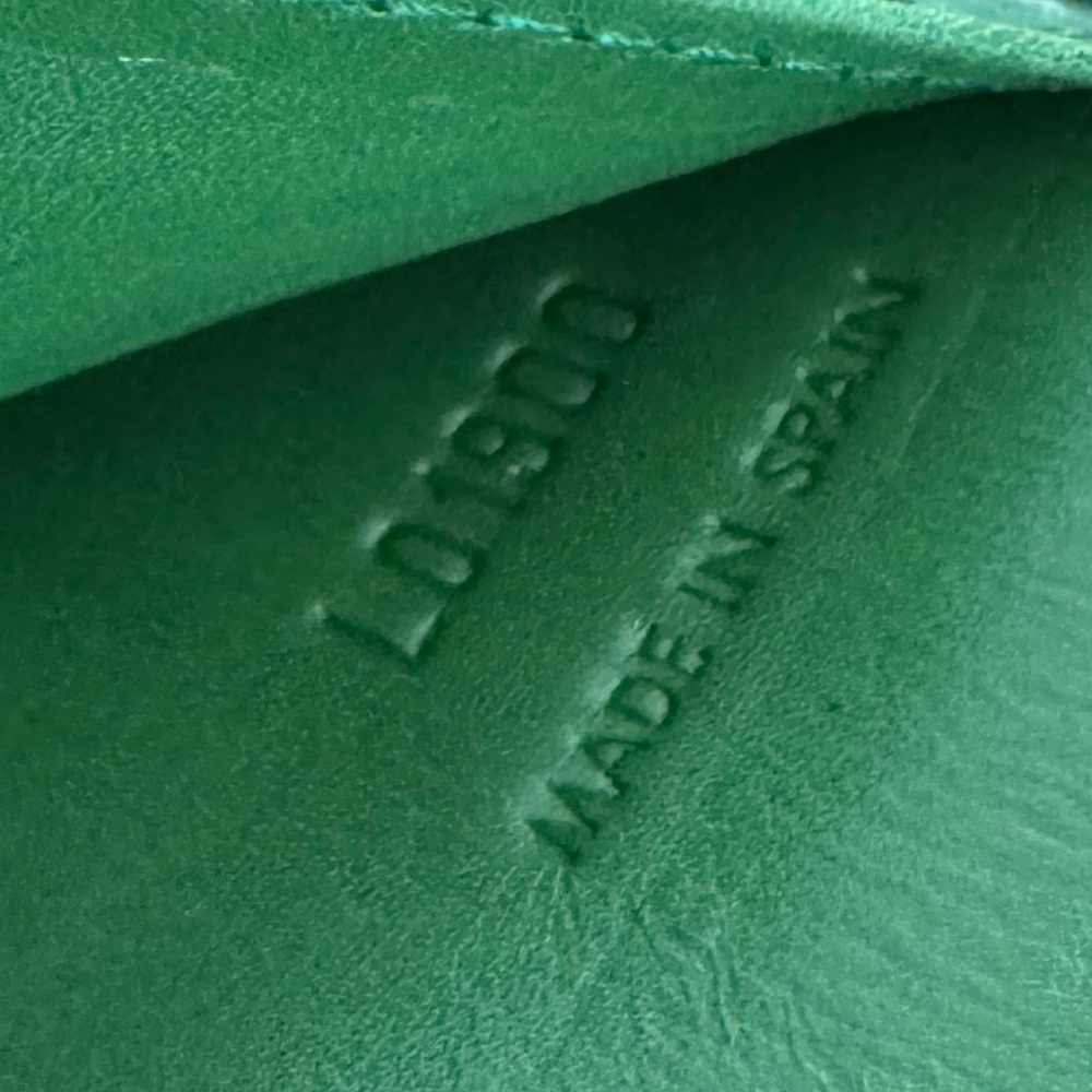 LOUIS VUITTON Green Elise Epi Leather Compact Wallet - Picture 6 of 13